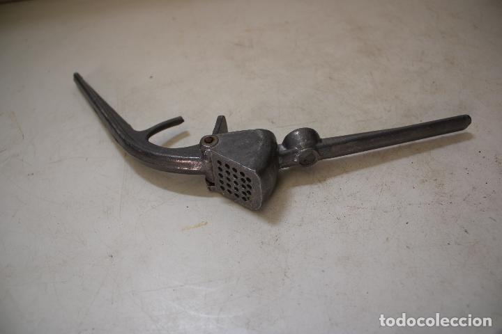 Antig&uuml;edades: prensa de ajos - Foto 3