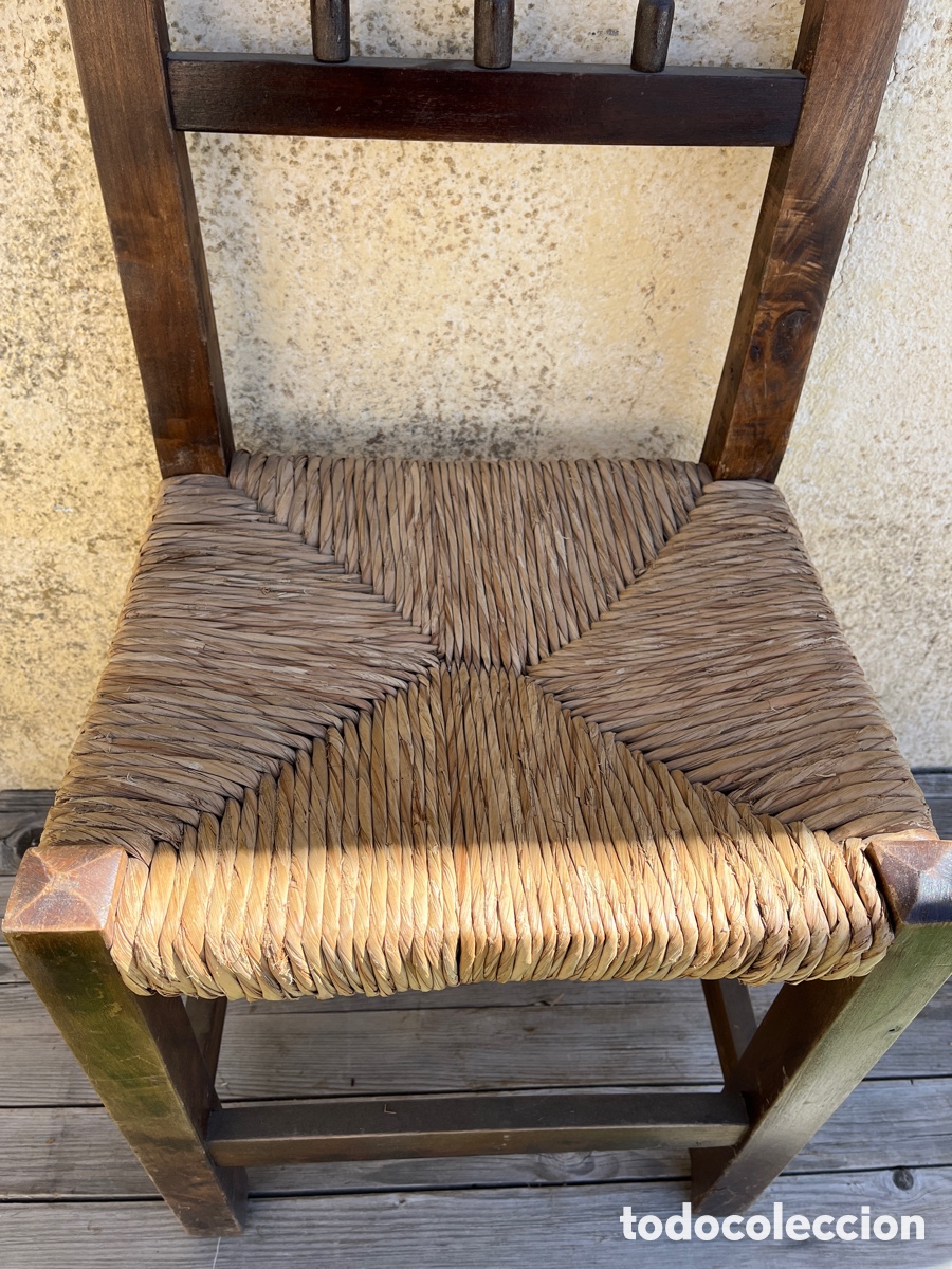 Antig&uuml;edades: Silla antigua r&uacute;stica con asiento de anea. - Foto 5