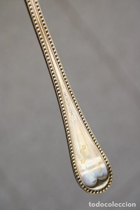 Antig&uuml;edades: cucharon de servir plateado - Foto 4