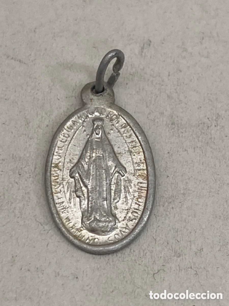 Antig&uuml;edades: Medalla religiosa met&aacute;lica - Foto 1