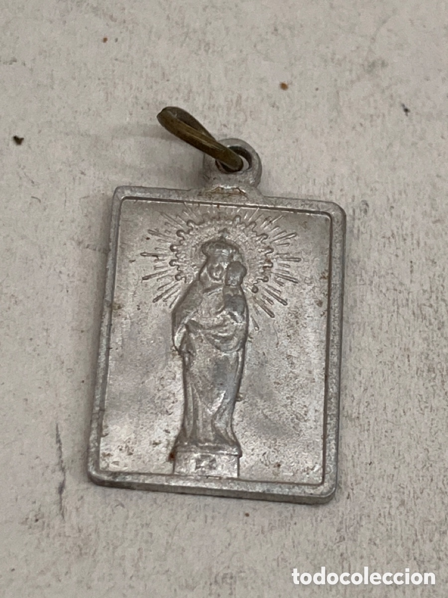 Antig&uuml;edades: Medalla religiosa met&aacute;lica - Foto 2
