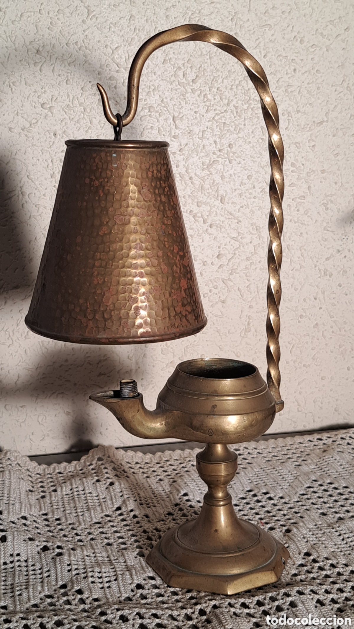 Antig&uuml;edades: L&aacute;mpara de bronce - Foto 2
