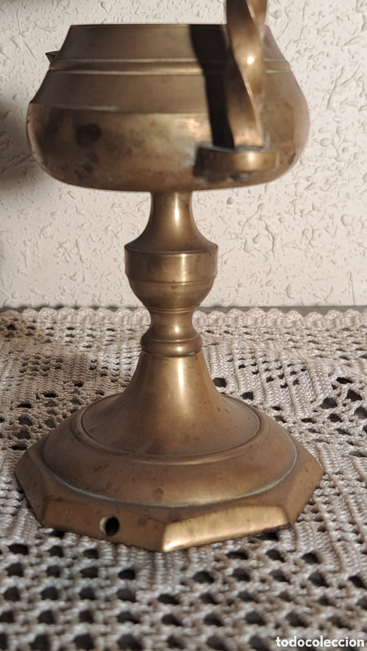 Antig&uuml;edades: L&aacute;mpara de bronce - Foto 1