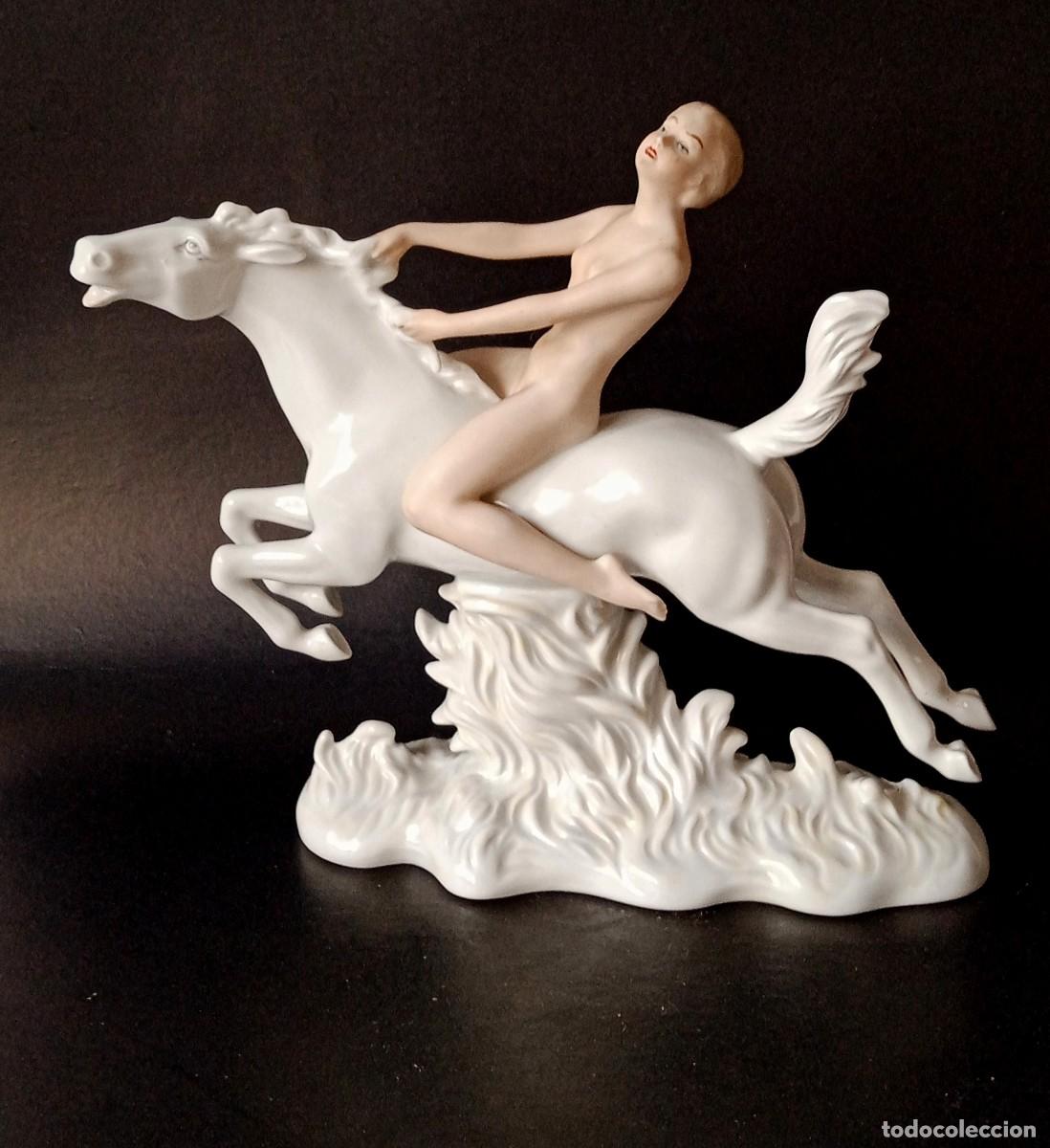 Antiques: Figura Amazona Porcelana Alemana Wallendorf Rubia Desnuda en Caballo Blanco