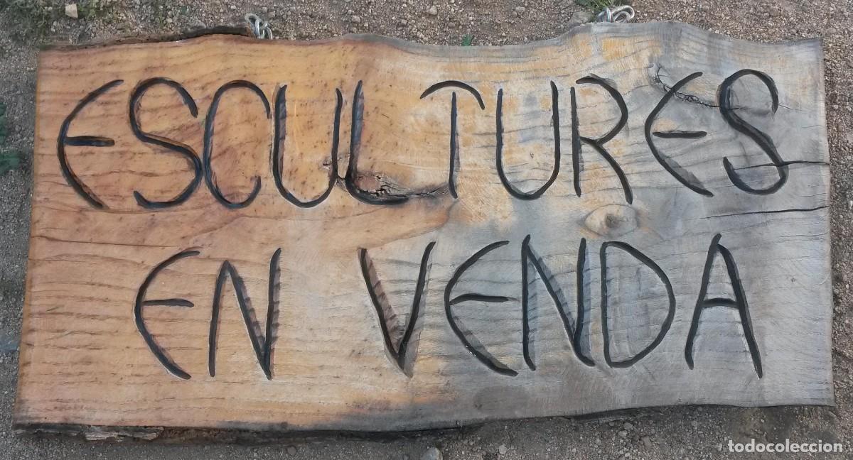 Antig&uuml;edades: Madera con inscripci&oacute;n Escultures en venda - Foto 1