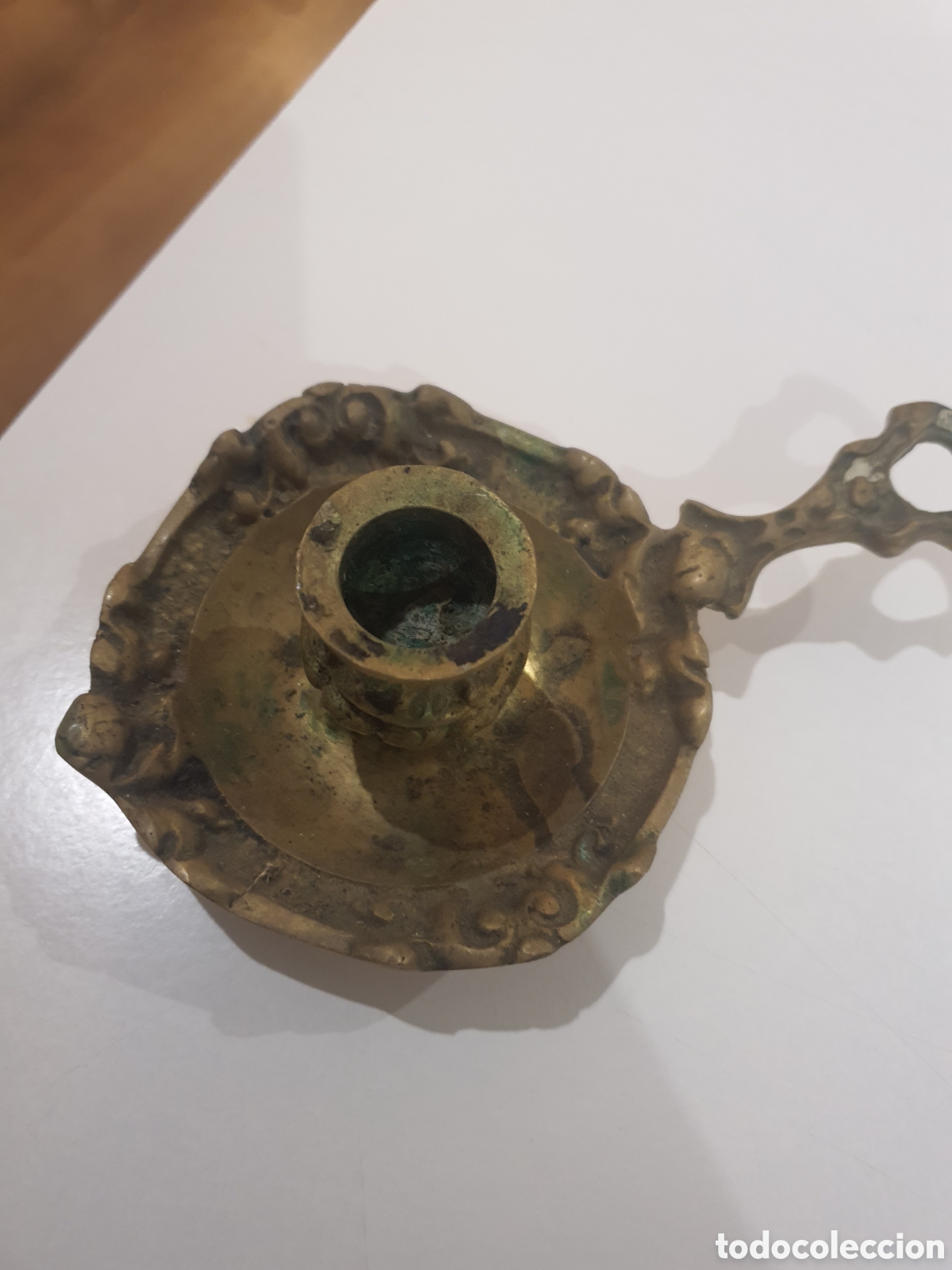 Antig&uuml;edades: palmatoria de bronce maciza - Foto 2