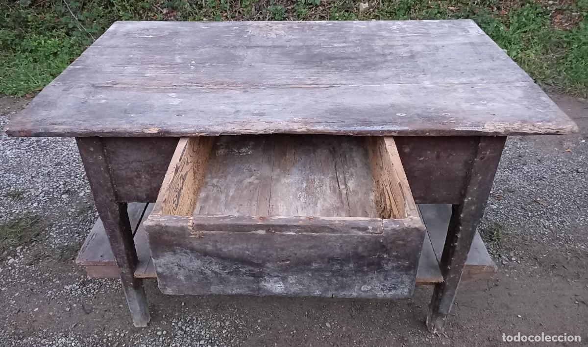 Antig&uuml;edades: Vieja mesa a restaurar - Foto 2