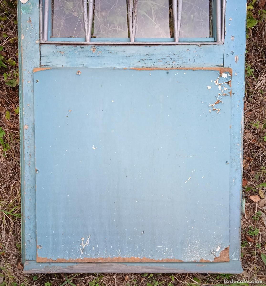 Antig&uuml;edades: PUERTA DE MADERA CON REJA - Foto 6