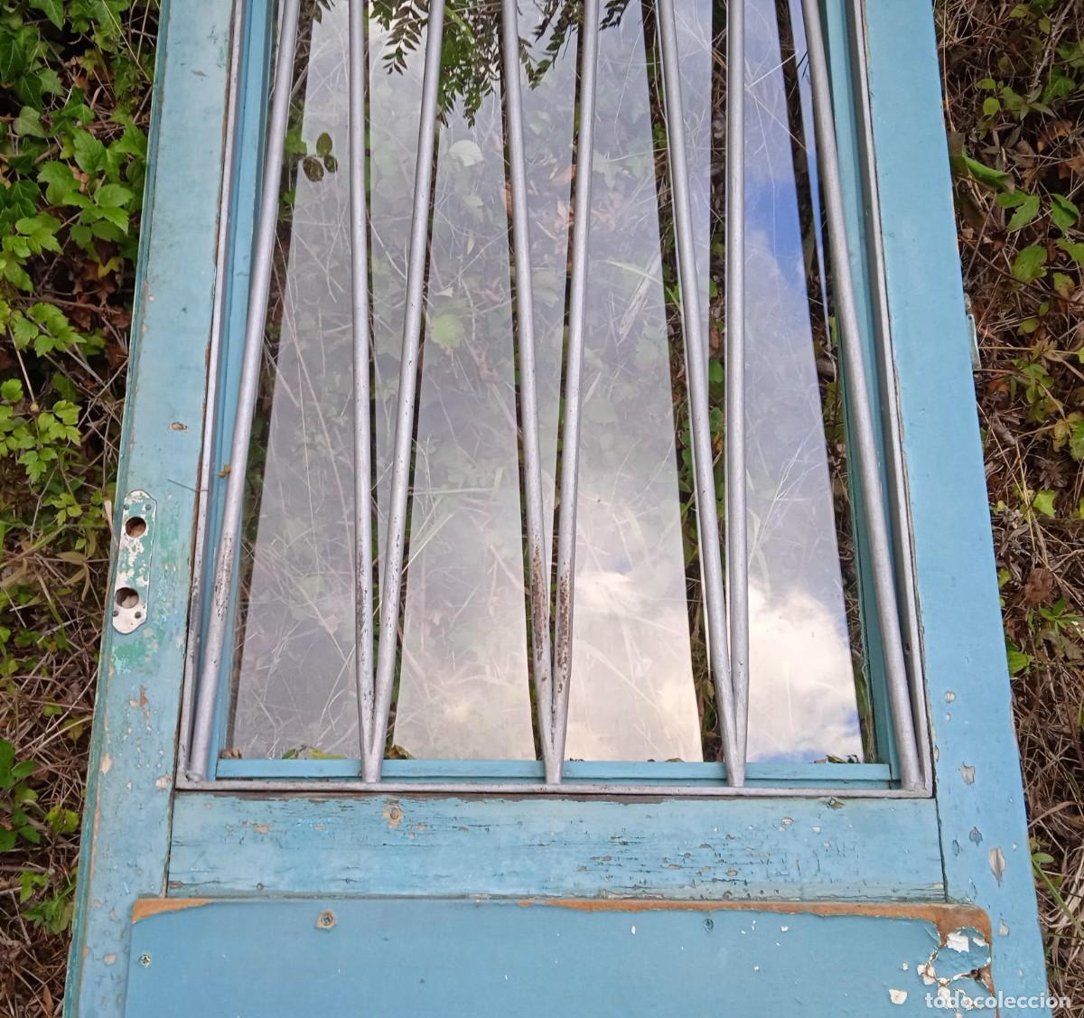 Antig&uuml;edades: PUERTA DE MADERA CON REJA - Foto 7