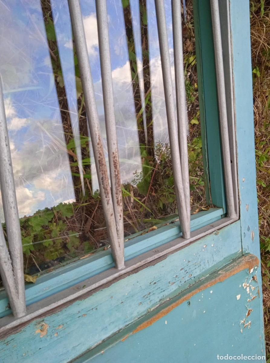 Antig&uuml;edades: PUERTA DE MADERA CON REJA - Foto 10