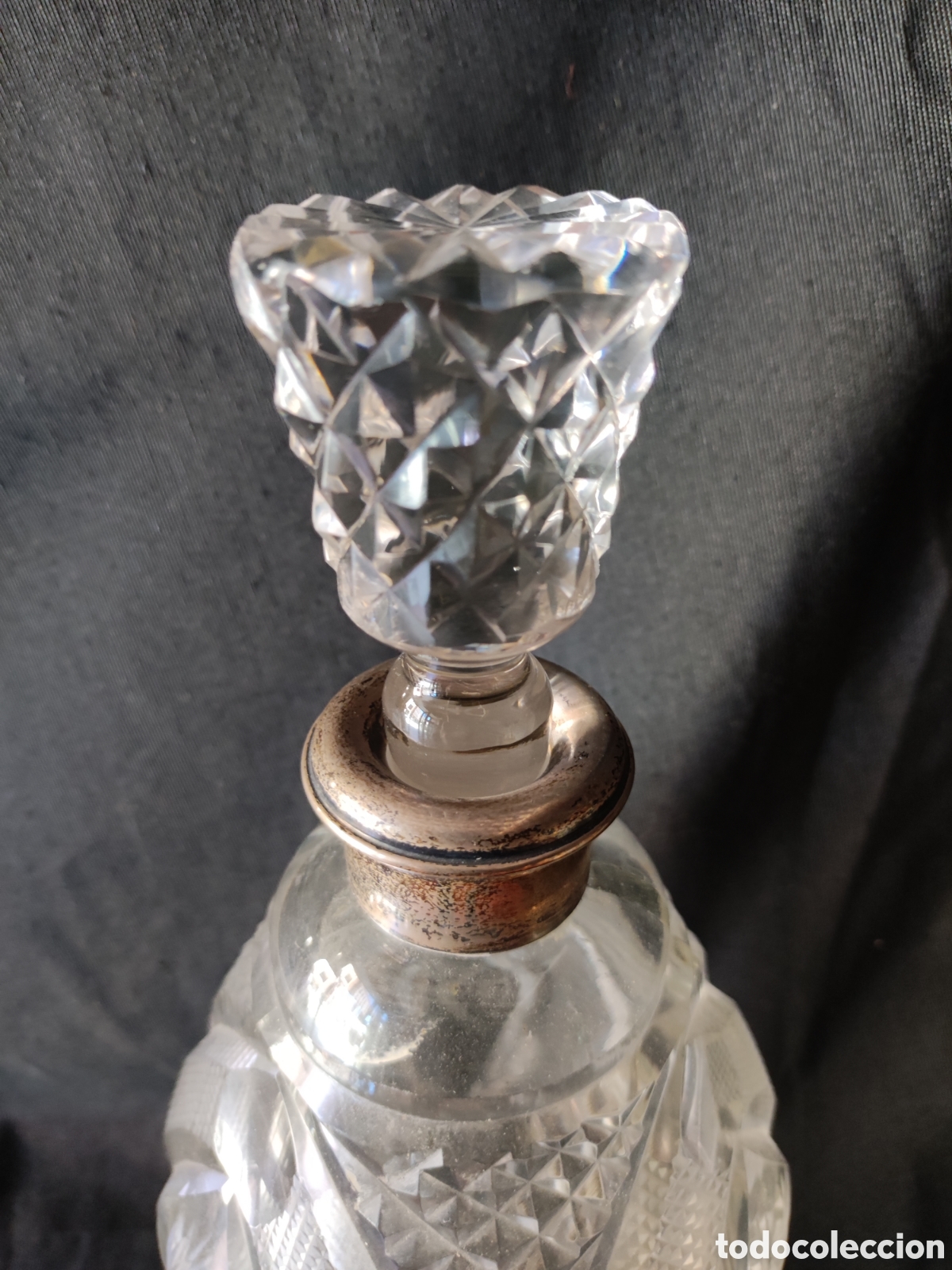 Antig&uuml;edades: Botella cristal con casquillo de plata. - Foto 2