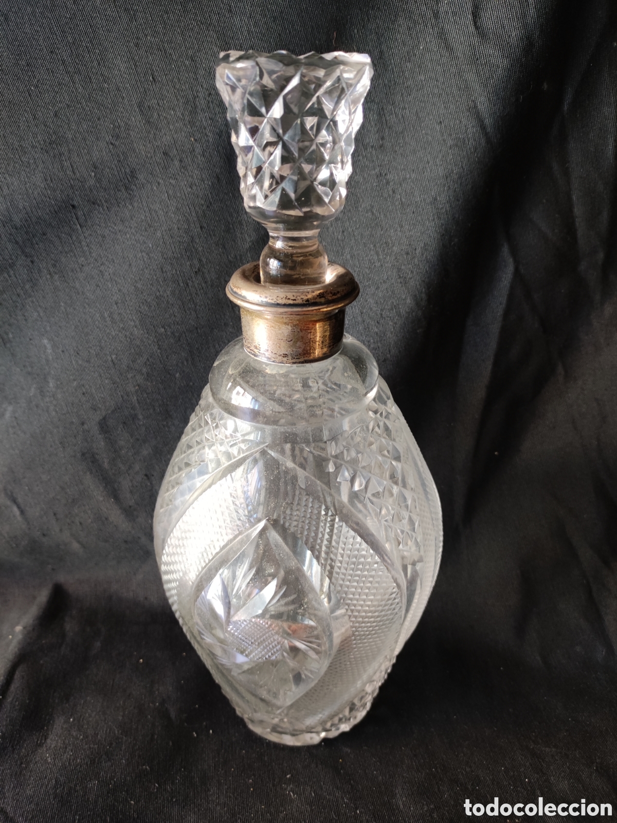 Antig&uuml;edades: Botella cristal con casquillo de plata. - Foto 3