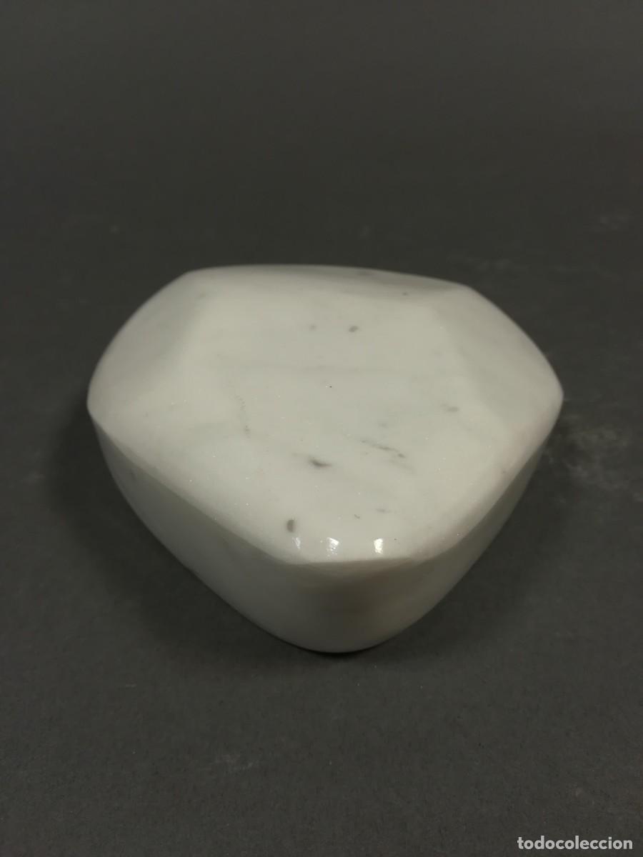 Antig&uuml;edades: BASE PEANA MARMOL BLANCO ROCA HIELO - Foto 1