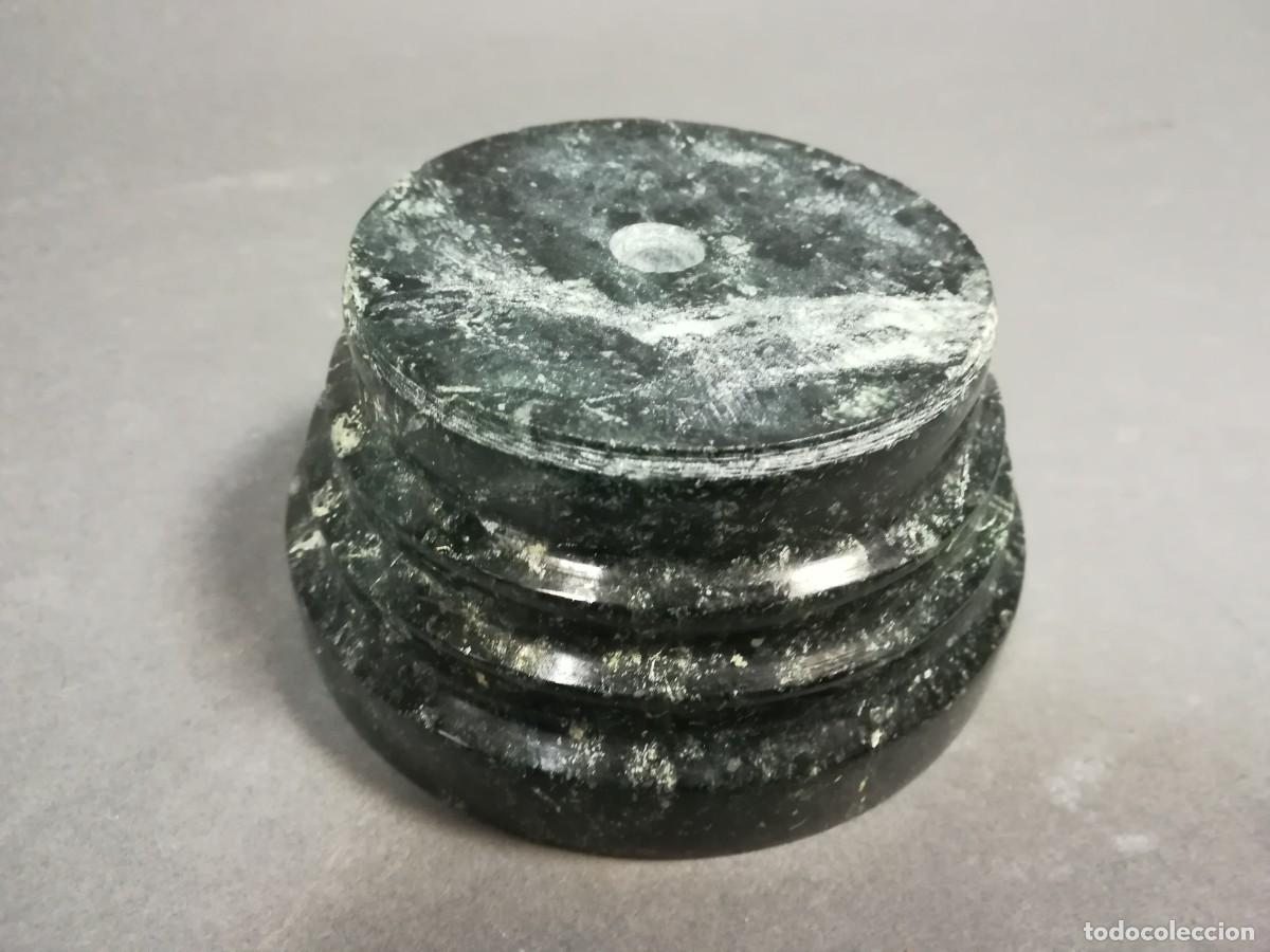 Antig&uuml;edades: BASE PEANA DE MARMOL VERDE MACAEL REDONDA - Foto 2
