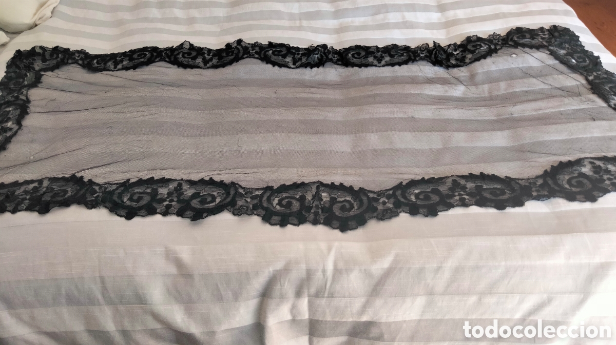 Antig&uuml;edades: ANTIGUA MANTILLA DE MISA . RECTANGULAR . GRANDE . - Foto 1