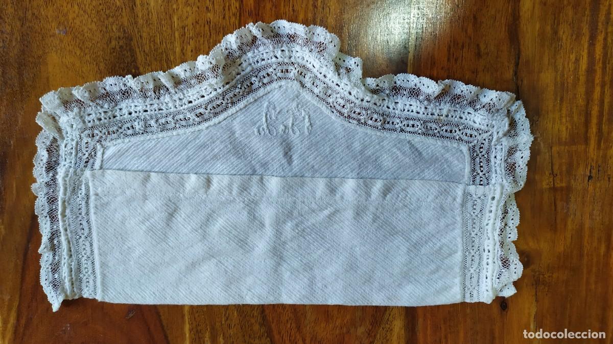 Antig&uuml;edades: PA&Ntilde;O O FUNDA CON ENCAJE - Foto 2