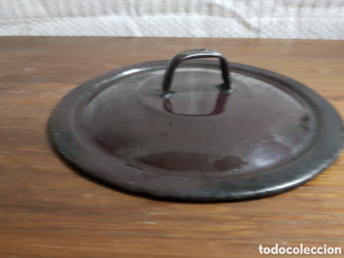 Antig&uuml;edades: Tapa de olla esmaltada negra - Foto 2