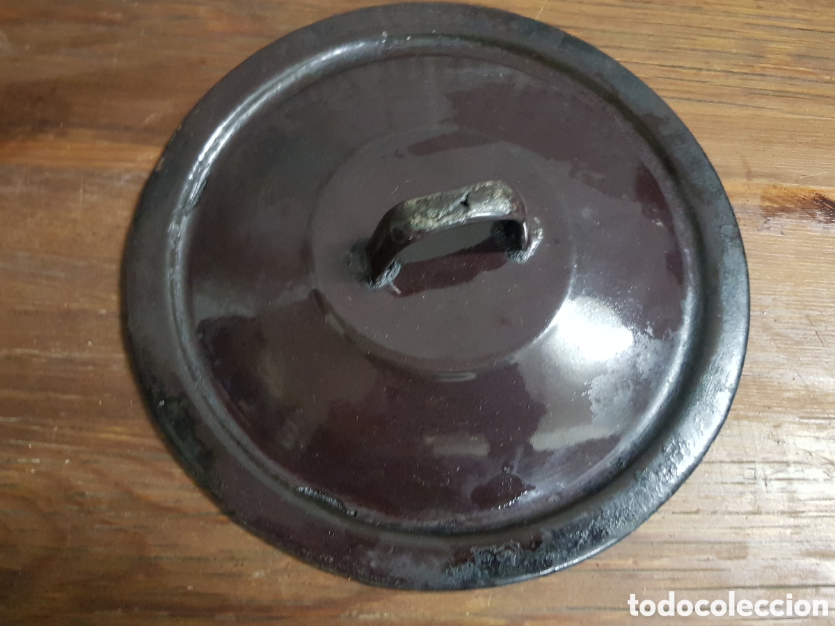 Antig&uuml;edades: Tapa de olla esmaltada negra - Foto 1
