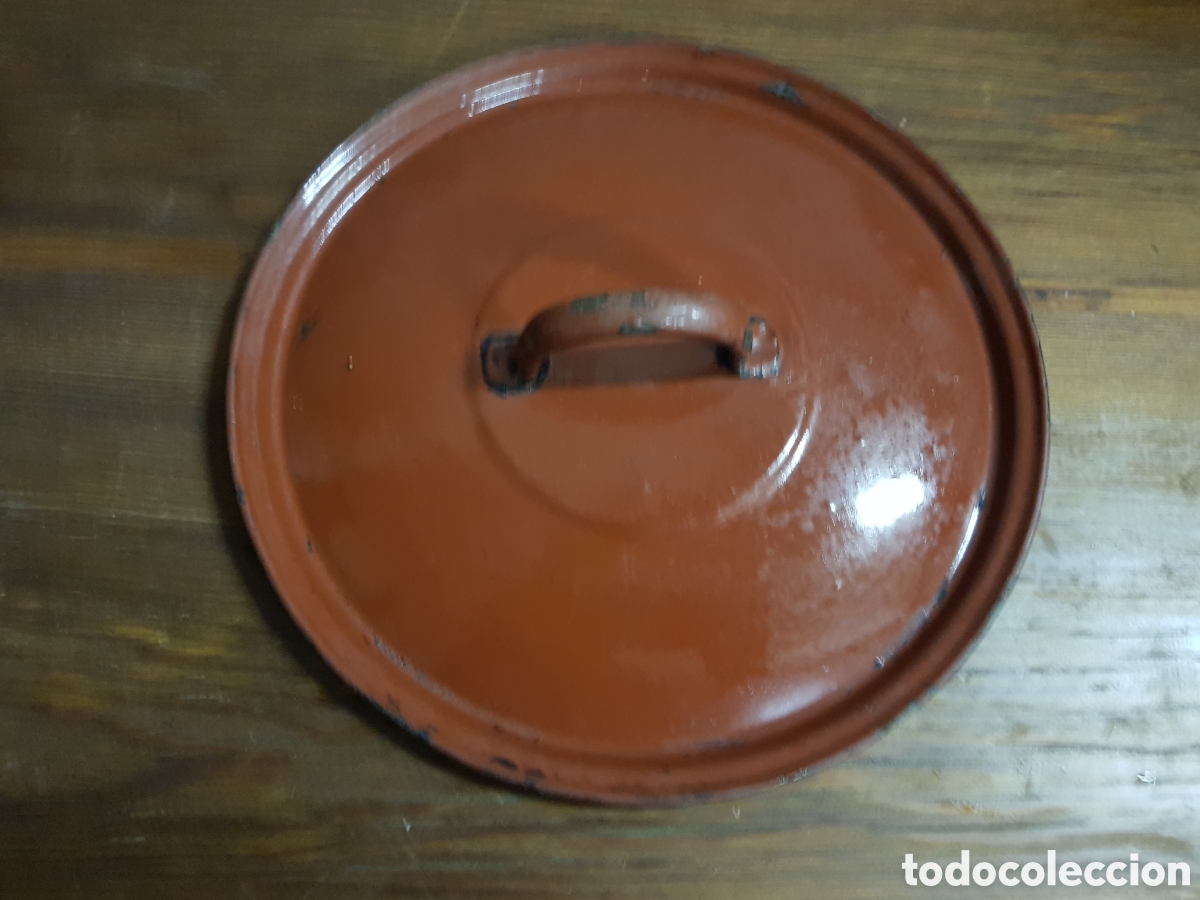 Antig&uuml;edades: Tapa de olla esmaltada - Foto 1
