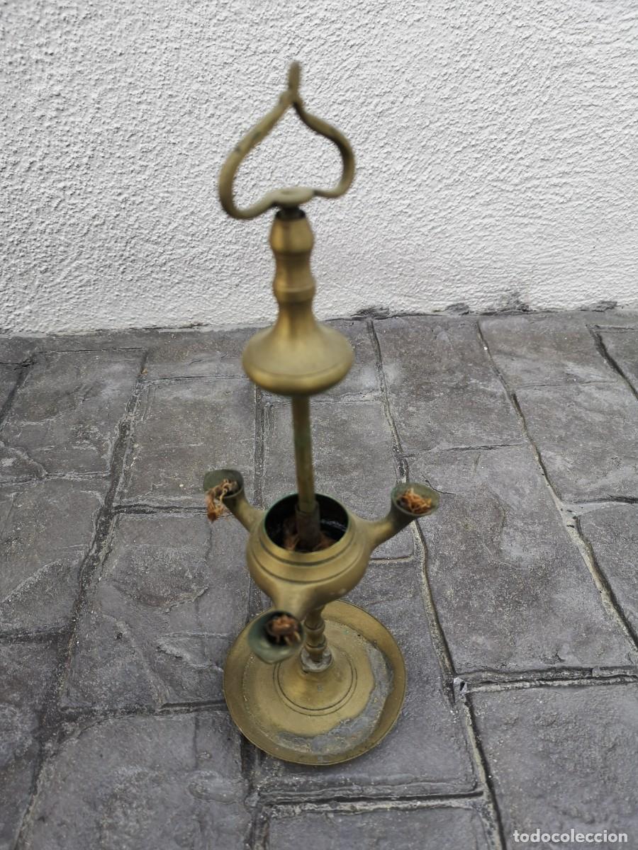 Antig&uuml;edades: Candil de tres brazos en bronce, antiguo - Foto 4