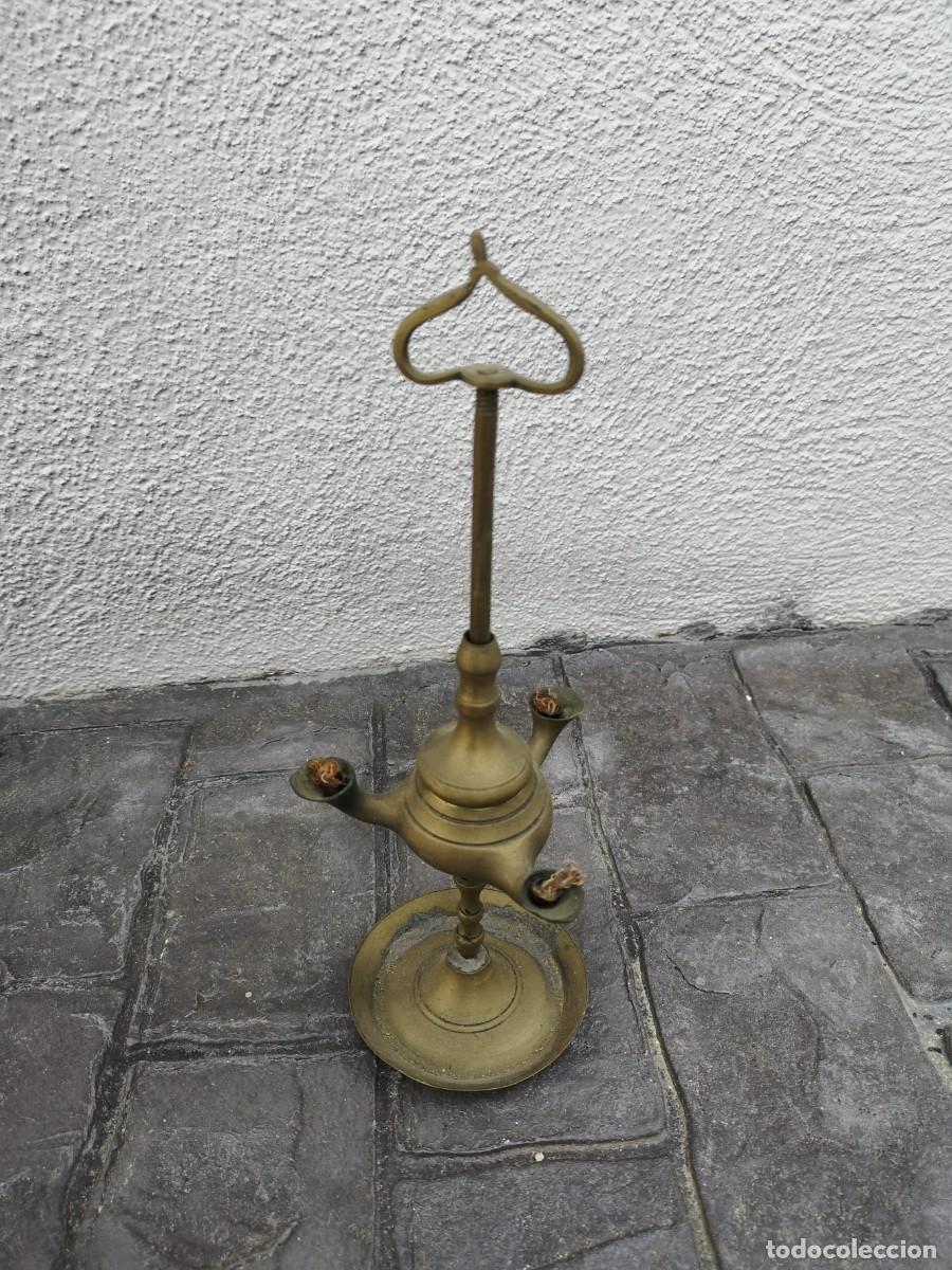 Antig&uuml;edades: Candil de tres brazos en bronce, antiguo - Foto 5