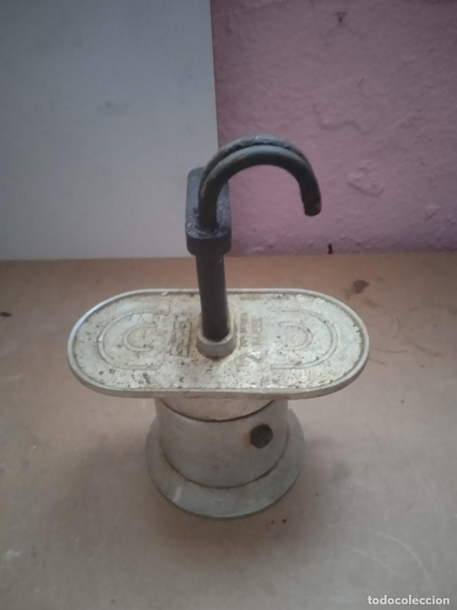 Antig&uuml;edades: Cafetera antigua - Foto 1