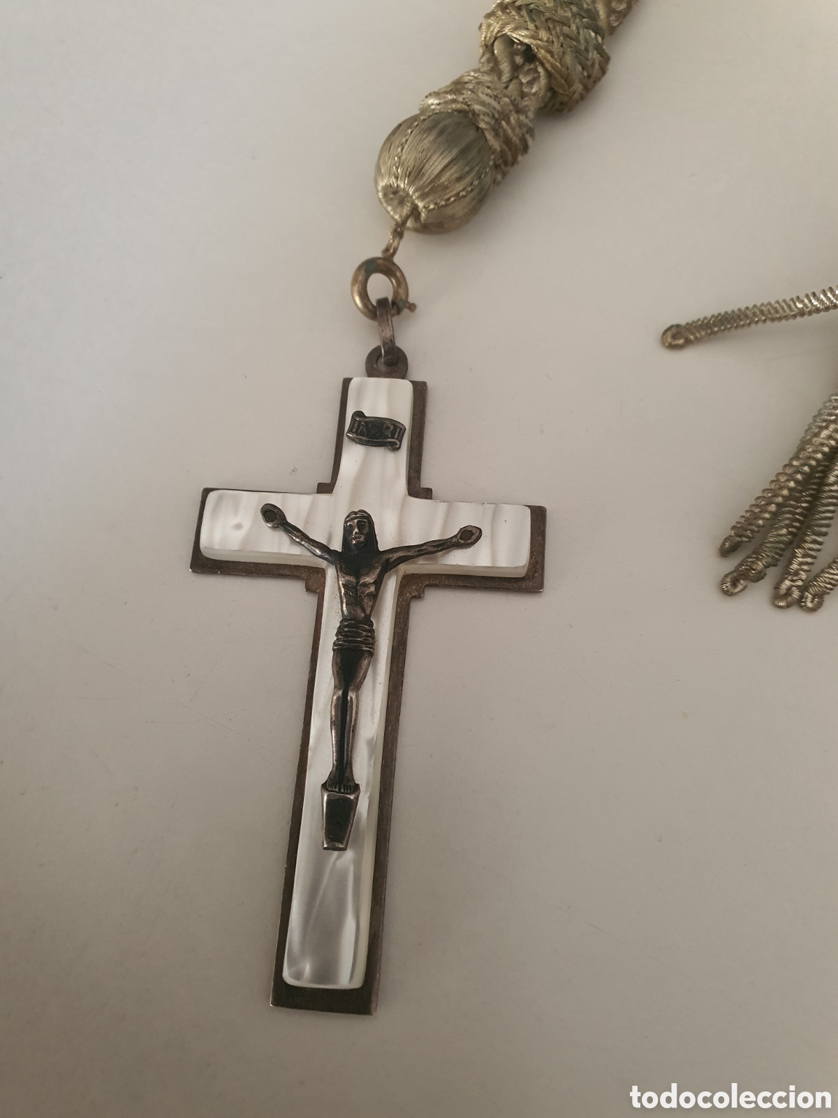 Antig&uuml;edades: cord&oacute;n y cruz nacarada - Foto 2