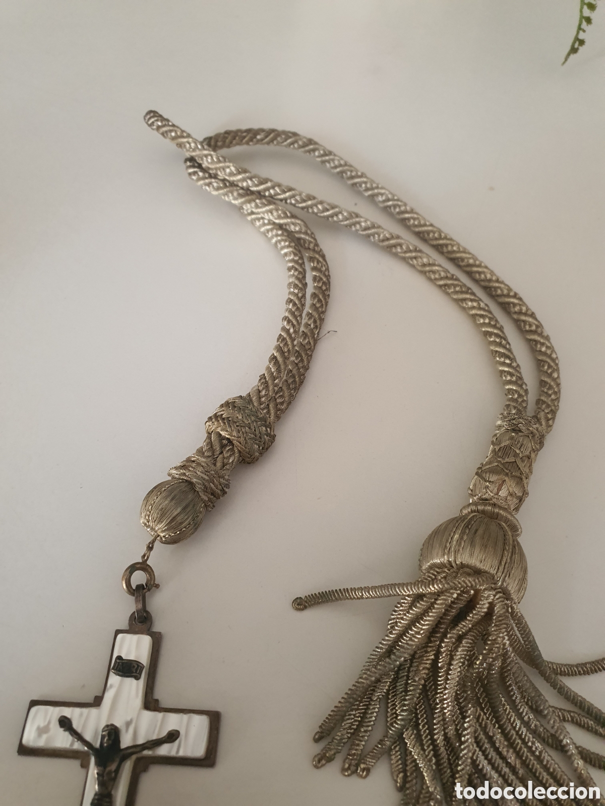 Antig&uuml;edades: cord&oacute;n y cruz nacarada - Foto 3