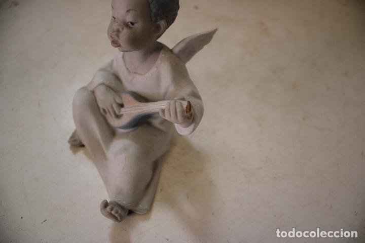 Antig&uuml;edades: &Aacute;NGEL NEGRITO CON LA&Uacute;D LLADR&Oacute; - Foto 6