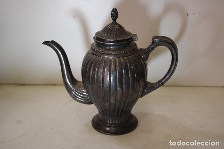 Antig&uuml;edades: cafetera plateada - Foto 3