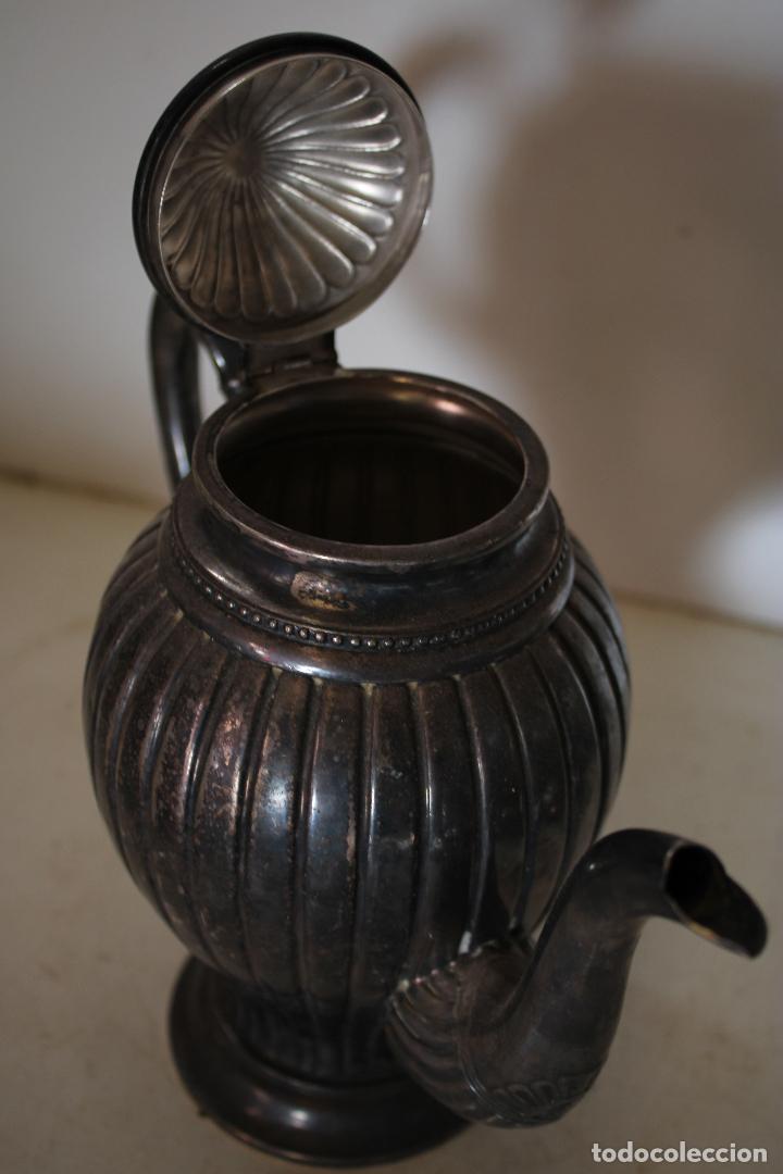 Antig&uuml;edades: cafetera plateada - Foto 4