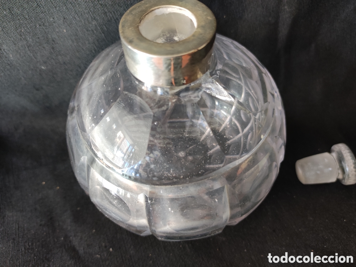 Antig&uuml;edades: Perfumero de cristal y casquillo plata - Foto 3