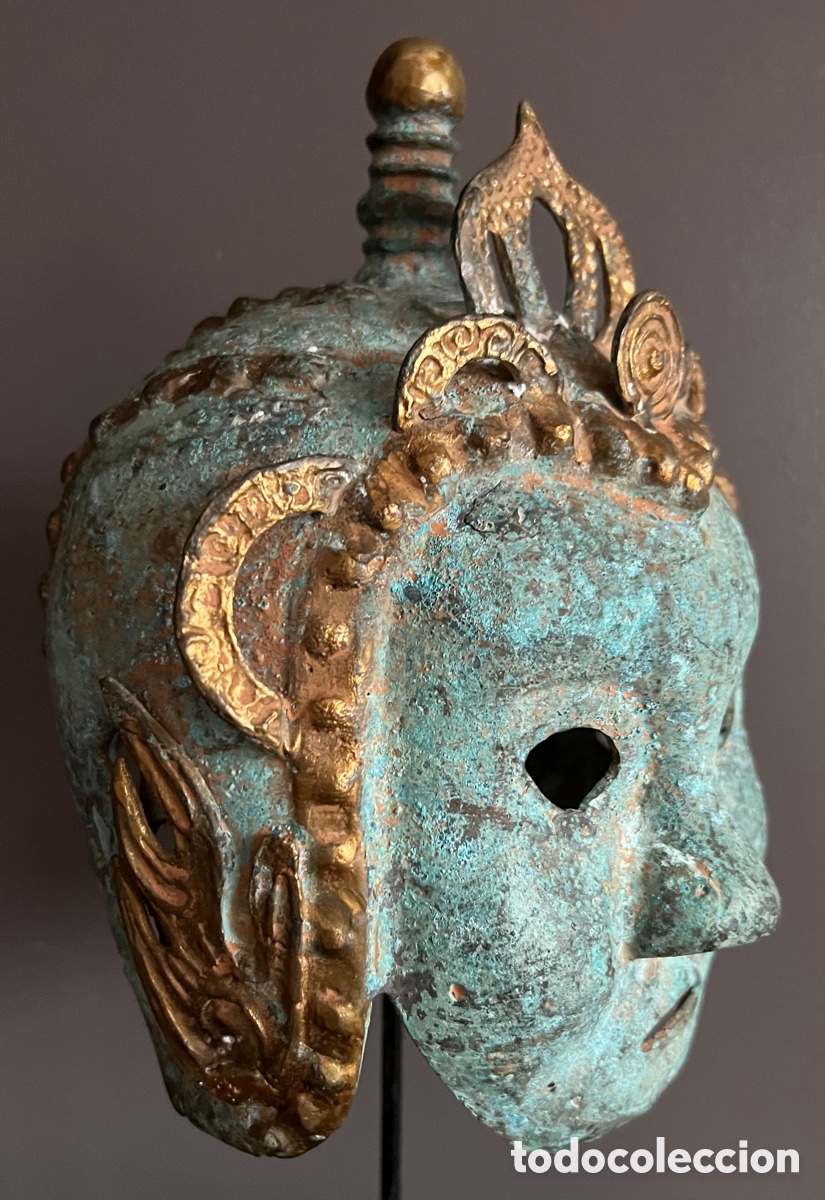 Antig&uuml;edades: Corona y M&aacute;scara de bronce - Foto 6