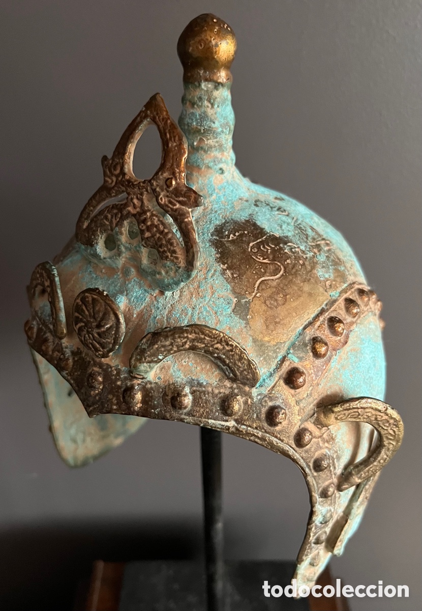 Antig&uuml;edades: Corona y M&aacute;scara de bronce - Foto 12