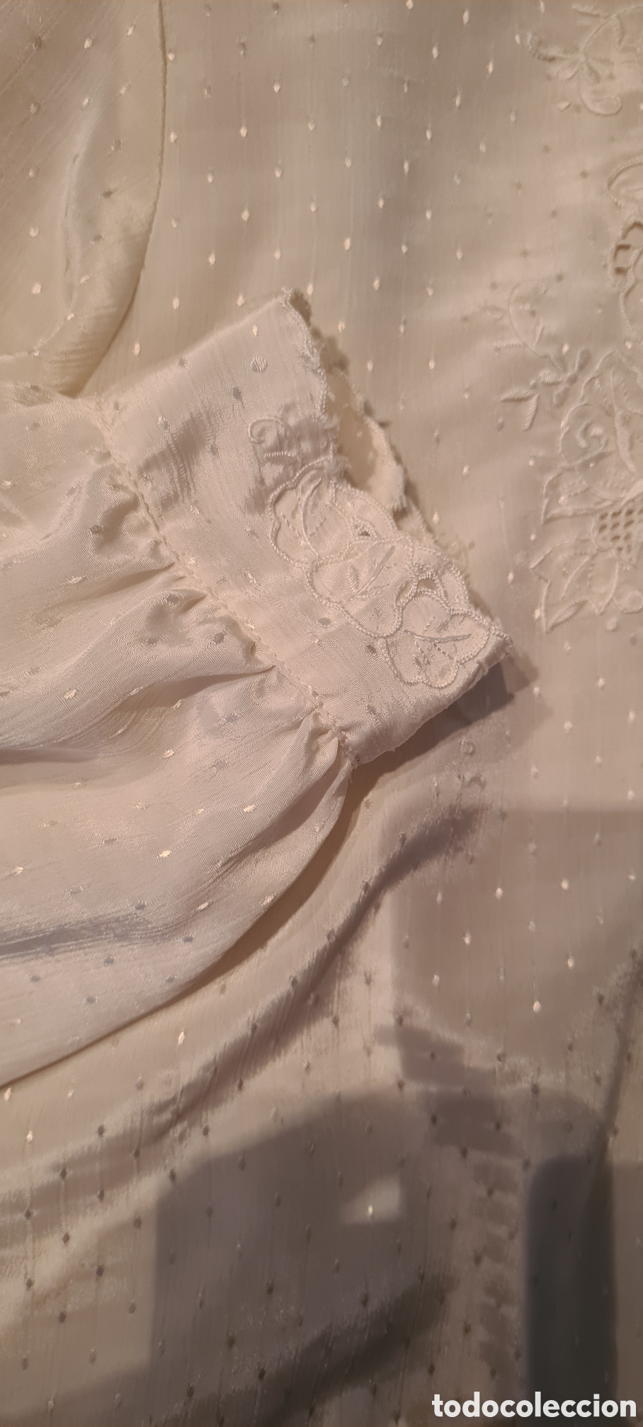 Antig&uuml;edades: Camisa vintage bordada. - Foto 3