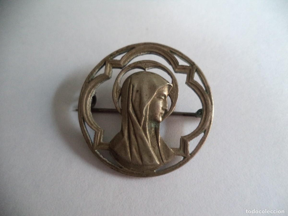 Antig&uuml;edades: Broche con imagen de la Virgen - Foto 1