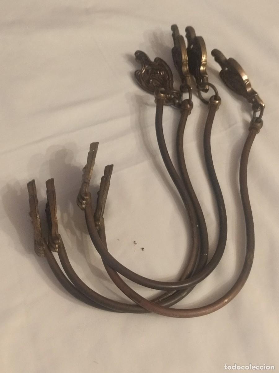Antig&uuml;edades: Lote de 4 percheros de pared de bronce y laton - Foto 2