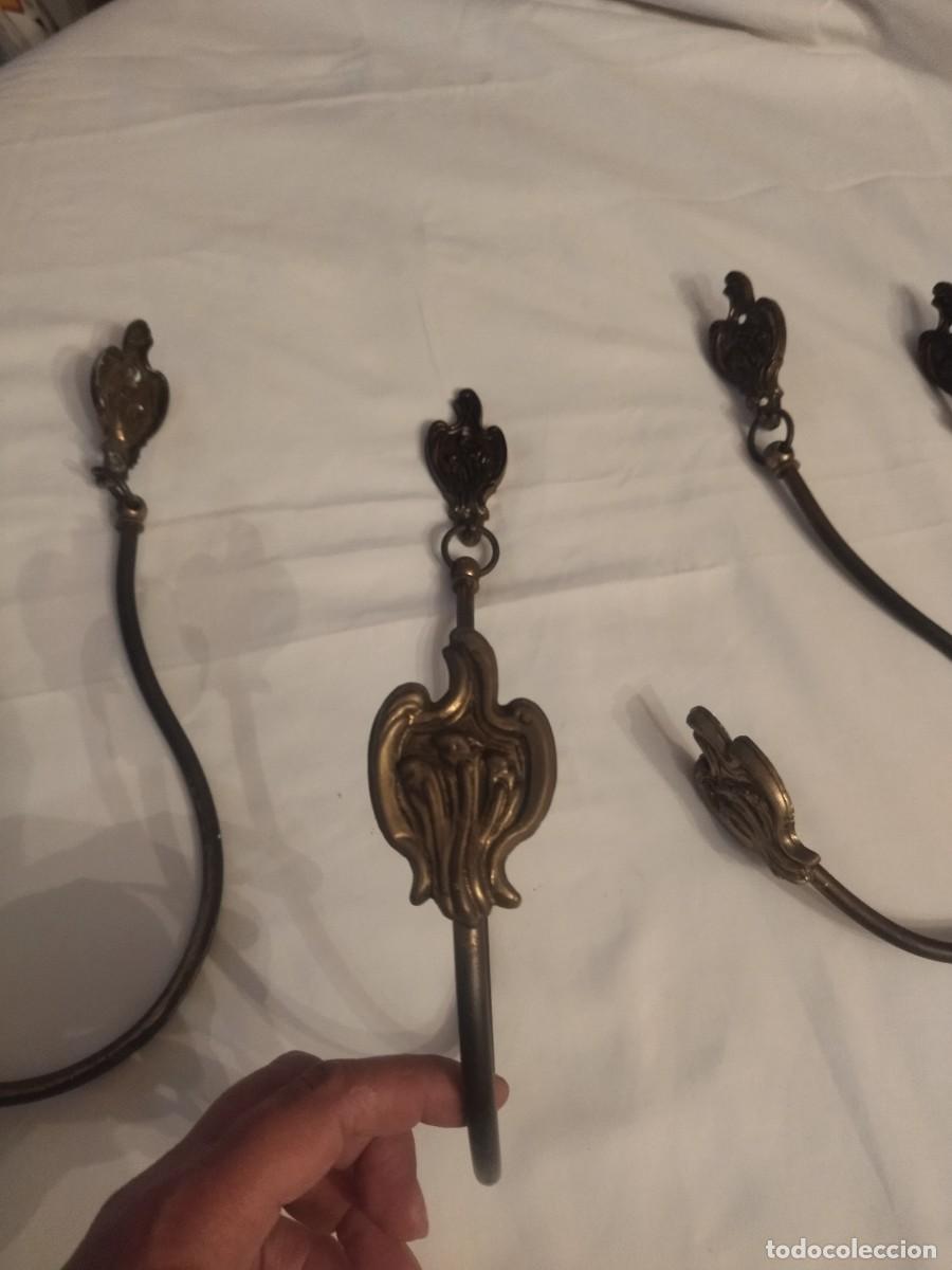 Antig&uuml;edades: Lote de 4 percheros de pared de bronce y laton - Foto 8