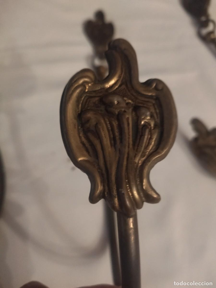Antig&uuml;edades: Lote de 4 percheros de pared de bronce y laton - Foto 9