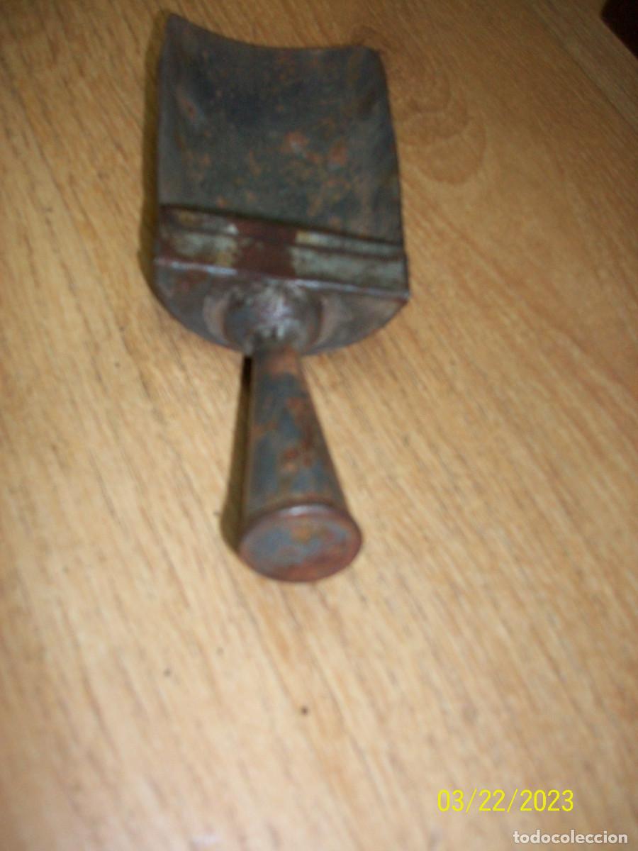 Antig&uuml;edades: ANTIGUO RECOGEDOR PARA VENTA A GRANEL - Foto 3