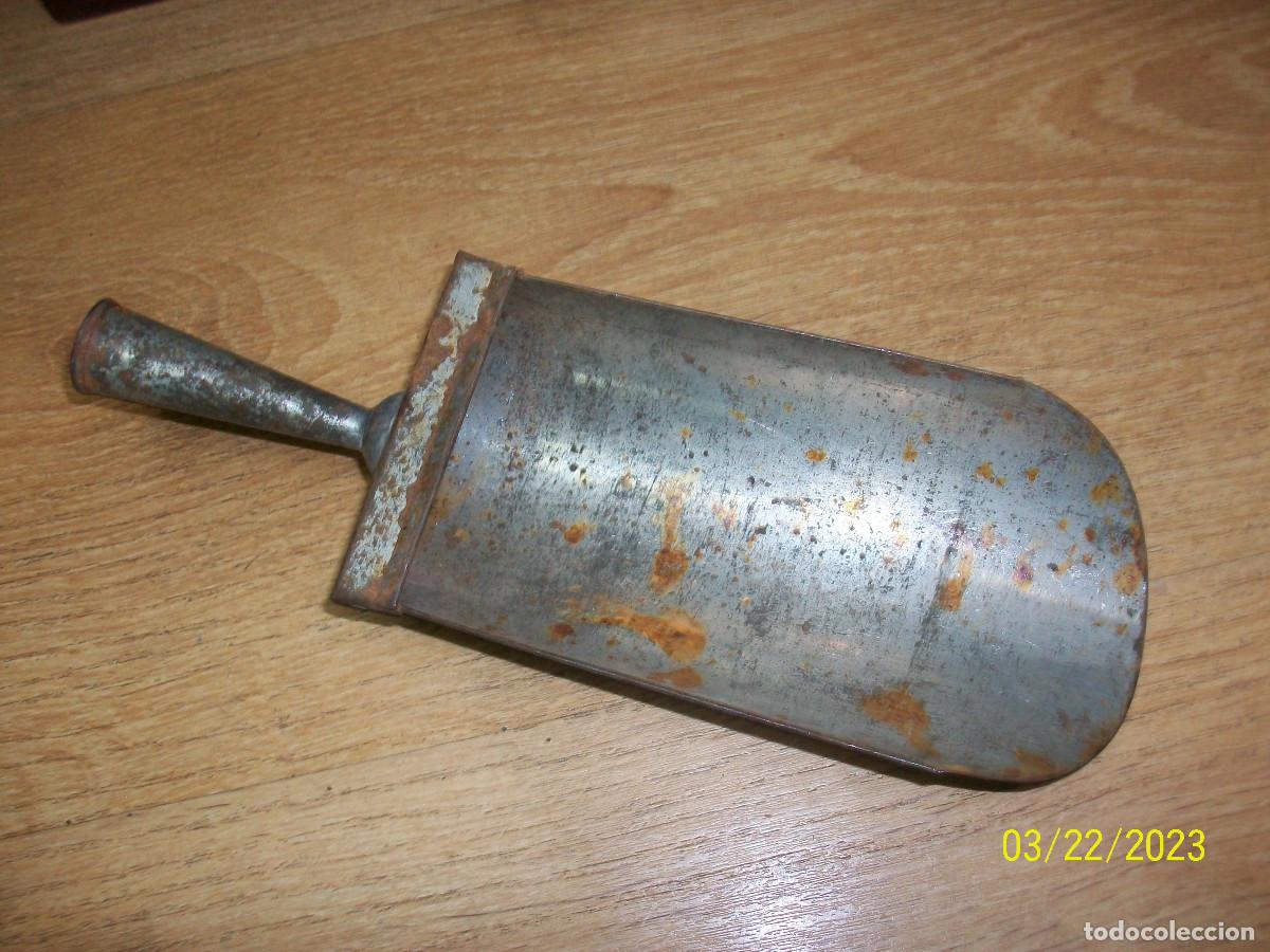 Antig&uuml;edades: ANTIGUO RECOGEDOR PARA VENTA A GRANEL - Foto 1
