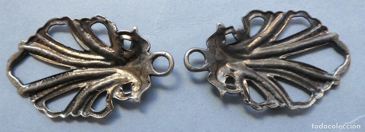 Antig&uuml;edades: ANTIGUA HEBILLA PARA CAPA S.XX - Foto 2