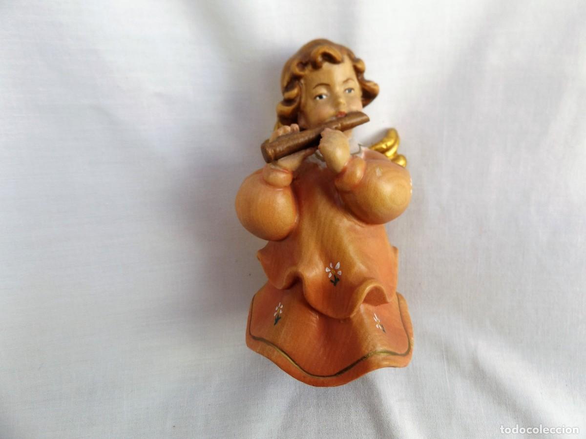 Antig&uuml;edades: peque&ntilde;o angel de madera - Foto 1