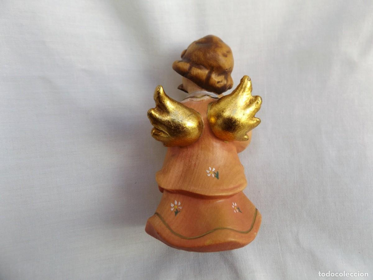 Antig&uuml;edades: peque&ntilde;o angel de madera - Foto 3