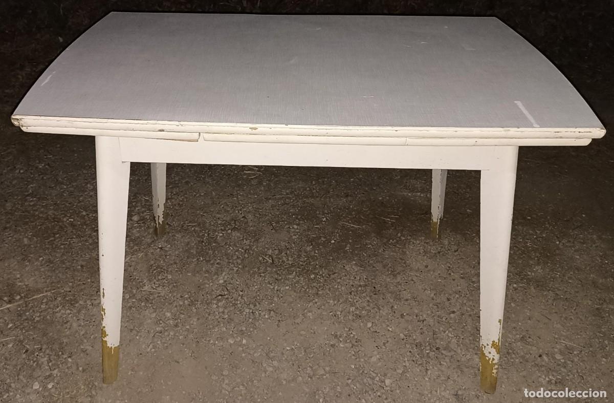 Antig&uuml;edades: Mesa vintage cocina a restaurar - Foto 1