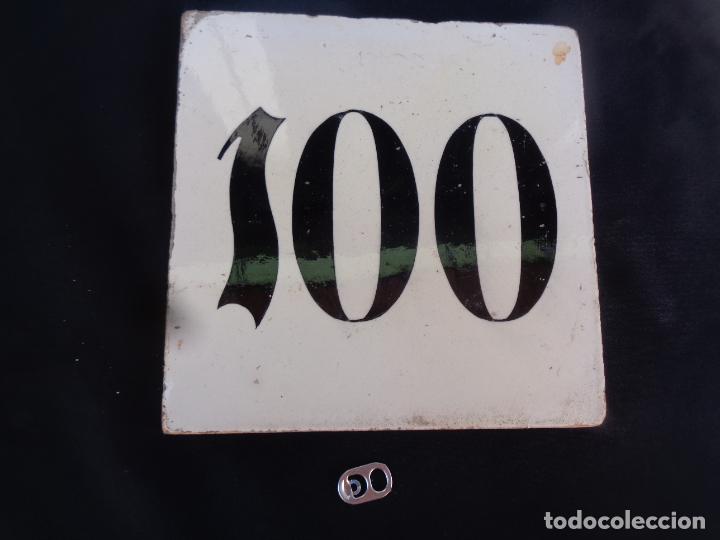 Antig&uuml;edades: ANTIGUO AZULEJO CON N&Uacute;MERO 100 - Foto 4