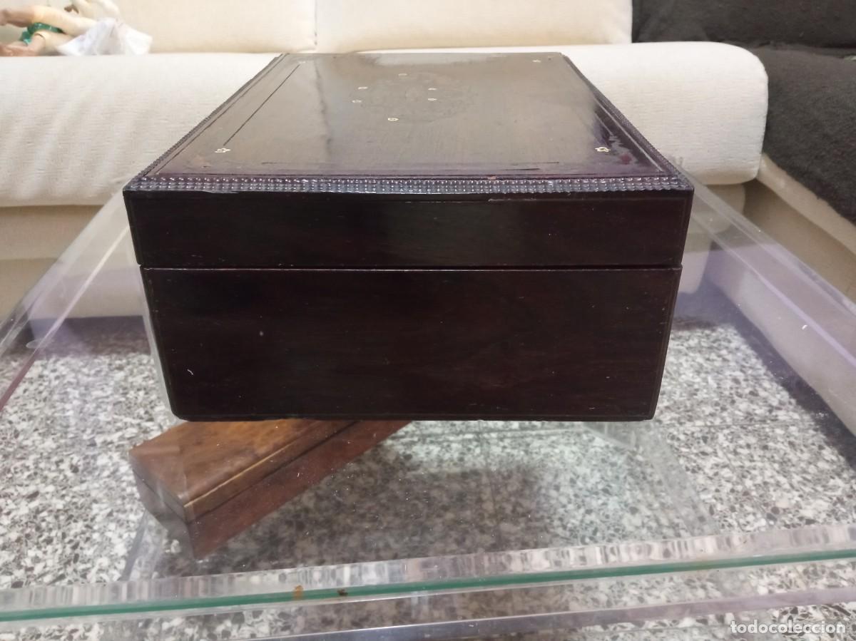 Antig&uuml;edades: Caja o cofre antiguo - Foto 3