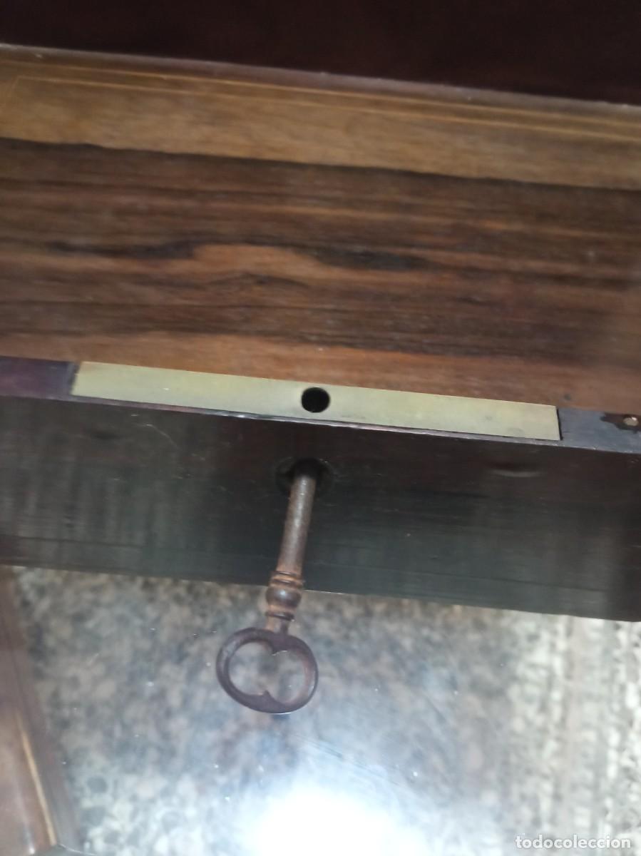 Antig&uuml;edades: Caja o cofre antiguo - Foto 5