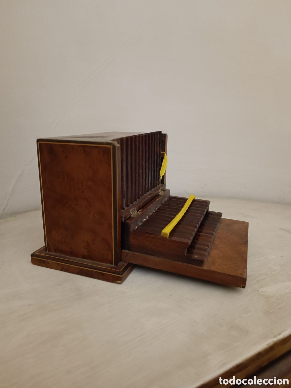 Antig&uuml;edades: Dispensador de tabaco de madera noble - Foto 4
