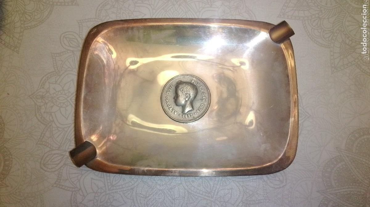 Antig&uuml;edades: Bandeja de Alfonso XII - Foto 1